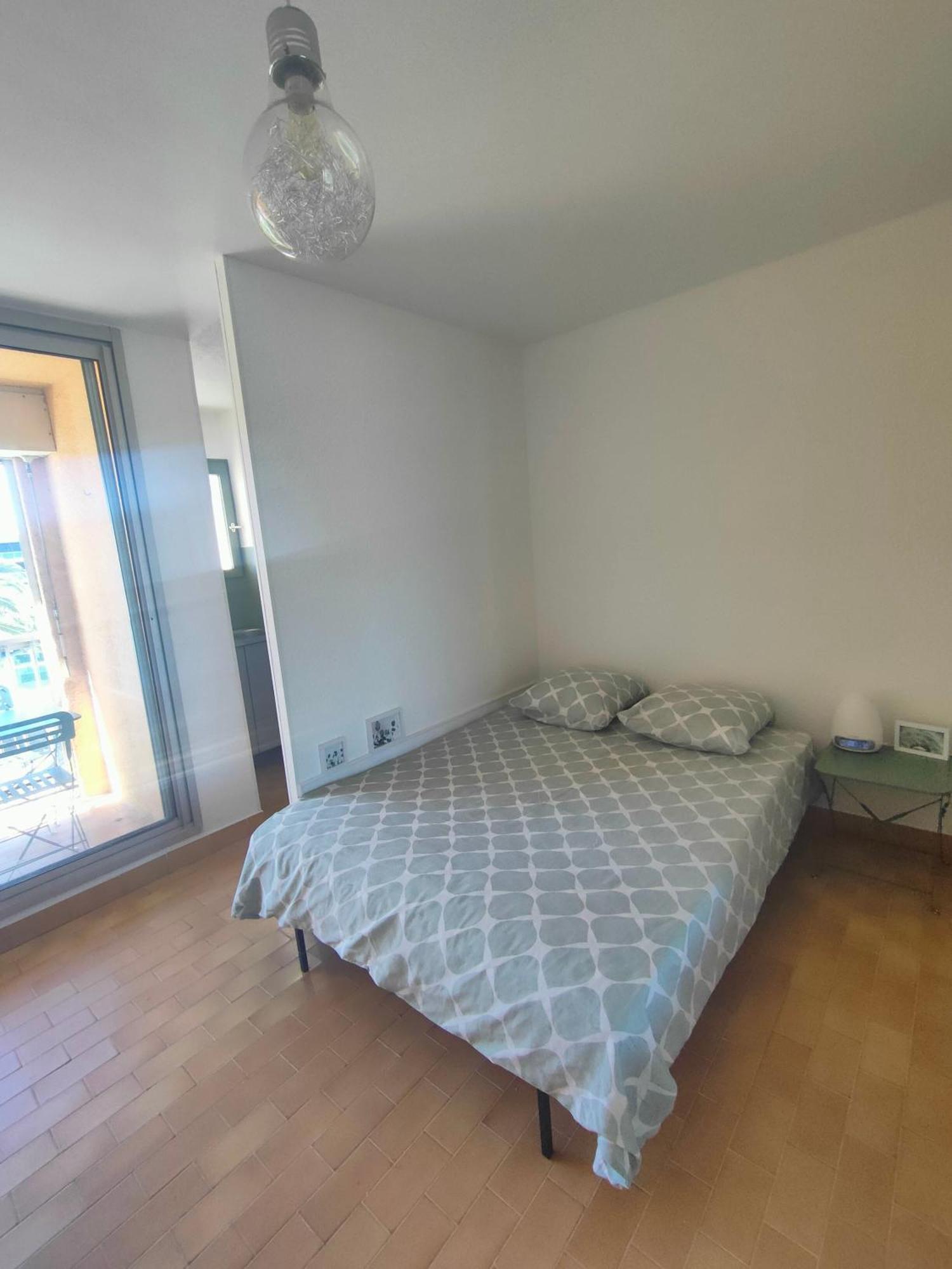 Gruissan, Studio Cabine, Au Calme Vue Degagee Sur Marina Extérieur photo