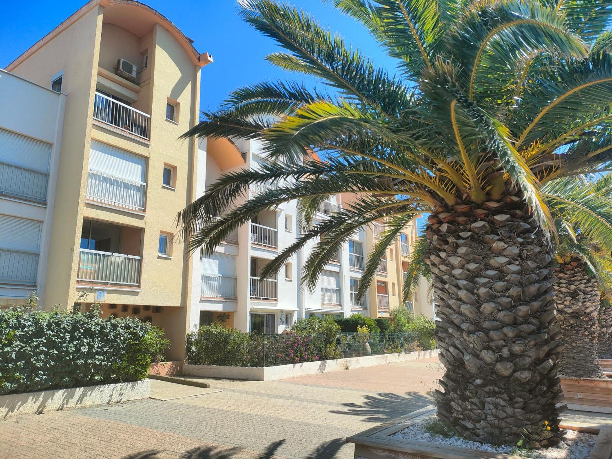 Gruissan, Studio Cabine, Au Calme Vue Degagee Sur Marina Extérieur photo