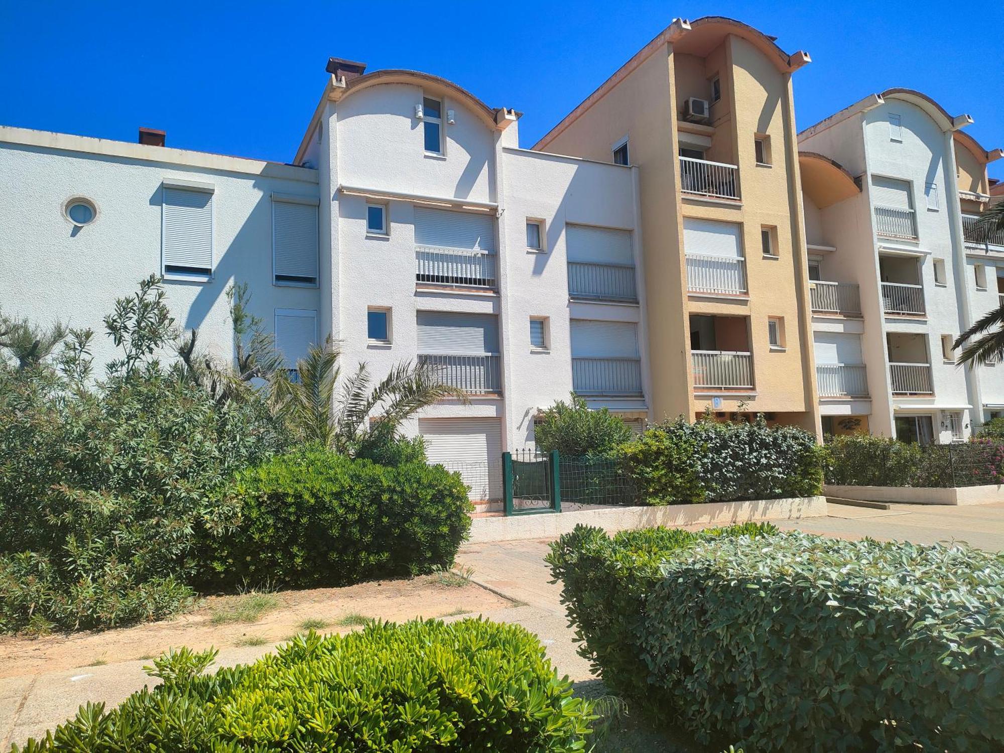 Gruissan, Studio Cabine, Au Calme Vue Degagee Sur Marina Extérieur photo