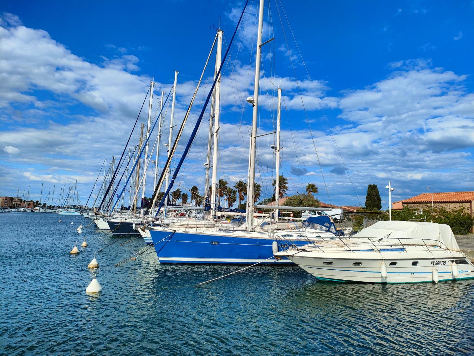 Gruissan, Studio Cabine, Au Calme Vue Degagee Sur Marina Extérieur photo